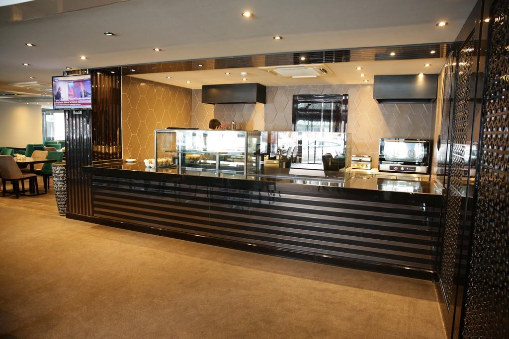 איסטמבול Atasehir Palace Hotel & Conference מראה חיצוני תמונה